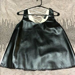 Black leather snake skin tank L NWOT